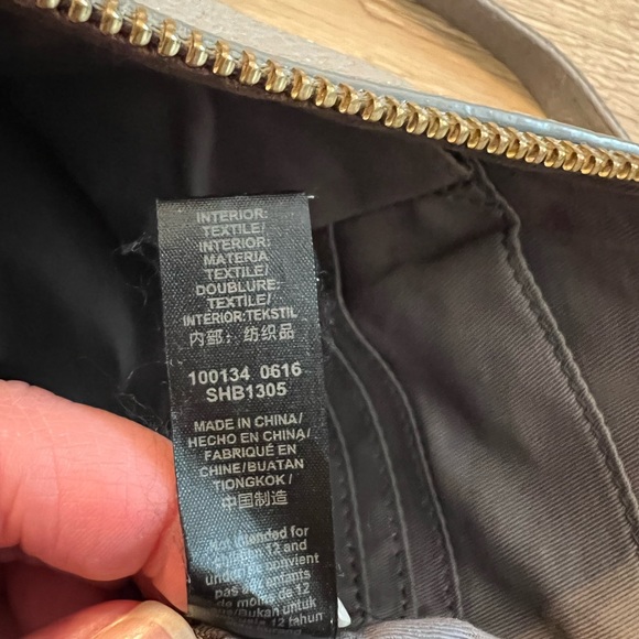 Fossil Crossbody - Picture 6 of 7